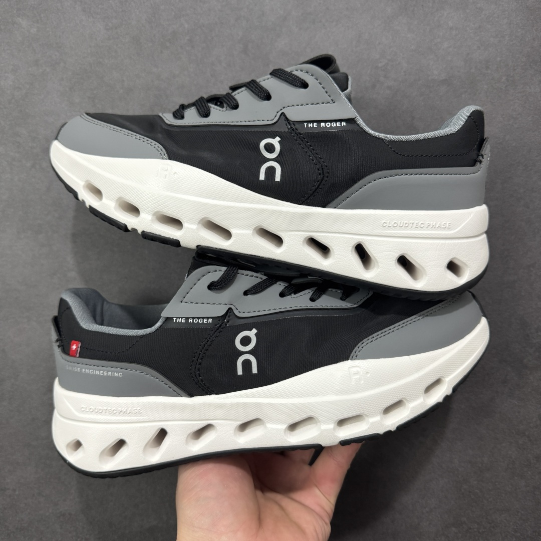 【公司级】On 昂跑 Cloudsurfer 训练型缓震 防滑透气 低帮轻量跑步鞋 厚底增高运动老爹鞋。On昂跑Cloudsurfer的中底 ,采用了全新的CloudTec Phase中底科技,相对于之前相对轻薄的中底,CloudTec Phase中底更为厚软,能够提高更舒适的脚感和更强的缓震能力。 类型:男女鞋 尺码:36-45-选品中心