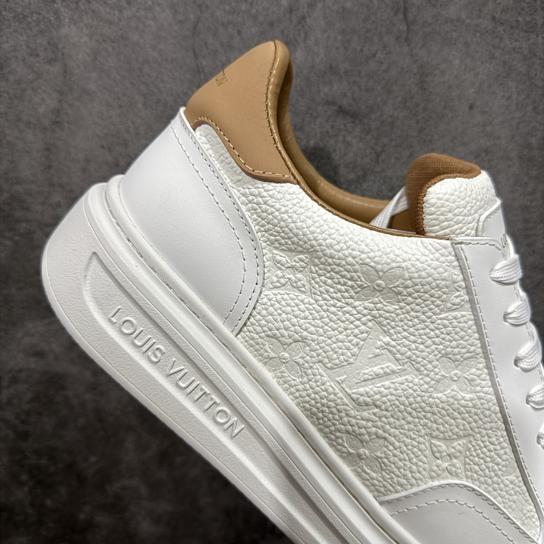 图片[7]-【YS版】LV 舒畅 低帮板鞋 Logo鞋面 法国顶级高奢品牌·路易威登LOUIS VUITTON Beverly Hills 皮革 系带 时尚板鞋 男款 舒畅系列配件抽屉礼盒 防尘布袋 身份卡 小票 采用软质粒面头层牛革拼接制成鞋面材质 高密度电脑车线工艺 小牛真皮内里贴附PU超软脚感乳胶鞋垫 外置隔色厚实橡胶大底  尺码：40 41 42 43 44 45-选品中心