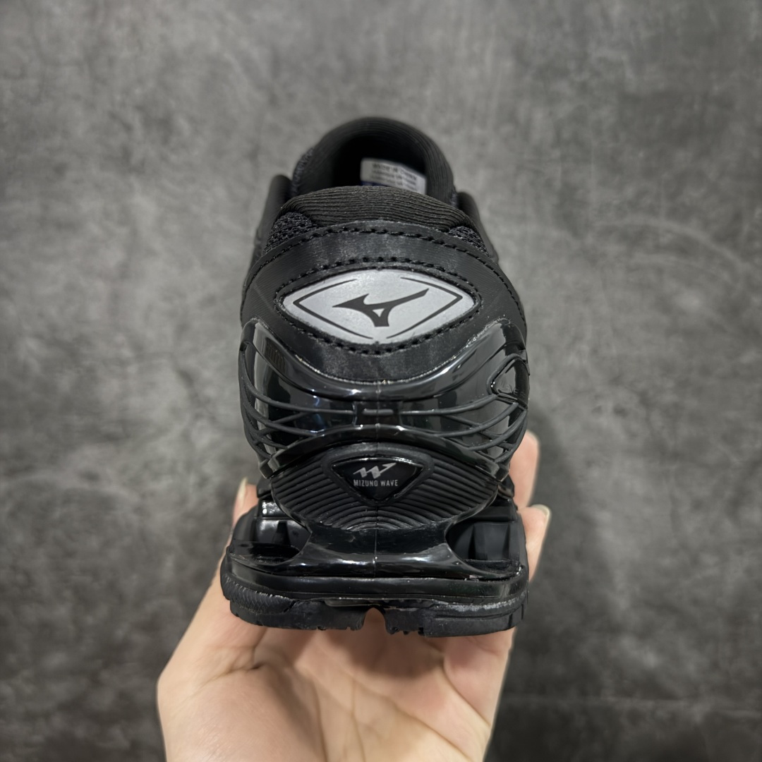图片[4]-【纯原版】Mizuno 美津侬 WAVE PROPHECY 14S 复古时尚休闲舒适运动跑步鞋 美津浓WAVE机械缓震 可以说是机械缓震跑鞋科技的翘楚有着非凡的适应性，有着充分而持久的缓震能力和轻量化设计，是一双可以陪伴我们日常训练甚至是半马比赛的跑鞋，无论是“跑步初哥”还是“精英老鸟”，只要不是比较夸张的大体重人群，都可以穿着WAVE RIDER 来跑步。如果你不知道跑步穿什么鞋，不知道给别人推荐什么鞋，那么选“美津浓 ” 尺码：36-45-选品中心