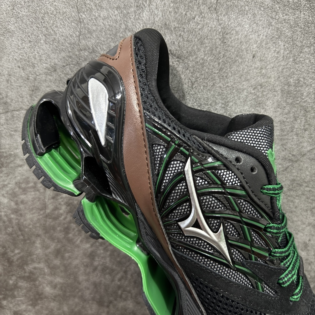 图片[7]-【纯原版】Mizuno 美津侬 WAVE PROPHECY 14S 复古时尚休闲舒适运动跑步鞋 美津浓WAVE机械缓震 可以说是机械缓震跑鞋科技的翘楚有着非凡的适应性，有着充分而持久的缓震能力和轻量化设计，是一双可以陪伴我们日常训练甚至是半马比赛的跑鞋，无论是“跑步初哥”还是“精英老鸟”，只要不是比较夸张的大体重人群，都可以穿着WAVE RIDER 来跑步。如果你不知道跑步穿什么鞋，不知道给别人推荐什么鞋，那么选“美津浓 ” 尺码：36-45-选品中心