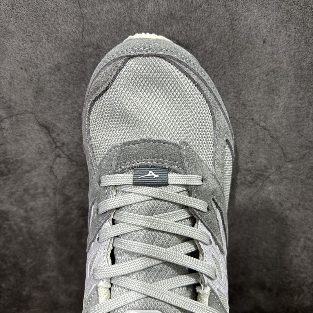 图片[5]-【纯原版】Mizuno 美津侬 WAVE PROPHECY 14S 复古时尚休闲舒适运动跑步鞋 美津浓WAVE机械缓震 可以说是机械缓震跑鞋科技的翘楚有着非凡的适应性，有着充分而持久的缓震能力和轻量化设计，是一双可以陪伴我们日常训练甚至是半马比赛的跑鞋，无论是“跑步初哥”还是“精英老鸟”，只要不是比较夸张的大体重人群，都可以穿着WAVE RIDER 来跑步。如果你不知道跑步穿什么鞋，不知道给别人推荐什么鞋，那么选“美津浓 ” 尺码：36-45-选品中心