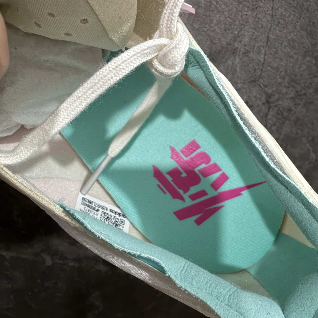 图片[7]-【NO.1纯原】Adidas Adizero Adios Pro 4 M竞训跑步鞋 马拉松北京限定 KJ3873 市场独一档品质 区别所有版本 原鞋购入开发数月 原材料 原档案打造 细节版型一比一 独立双层组合底私模. 搭配ENERGYRODS 2.0真碳柱，每一步都动力满满 鞋面用的是Lightlock技术，轻透又贴合，就像给脚定制的一样。 中底是全掌Lightstrike Pro泡棉，软弹感超绝 真正一比一还原真实脚感💪🏻 尺码：36 36.5 37 38 38.5 39 40 40.5 41 42 42.5 43 44 44.5 45 46-选品中心