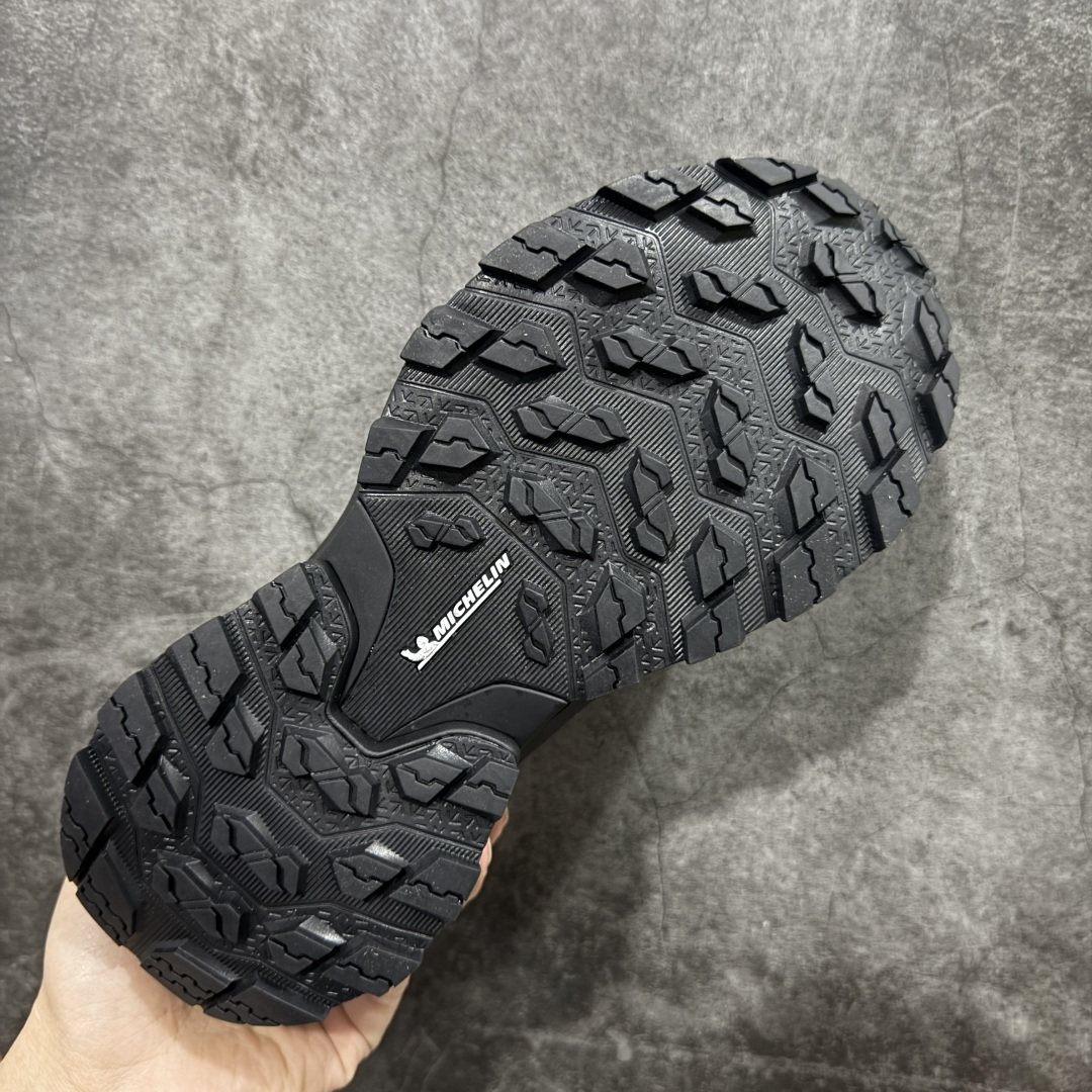 图片[9]-【纯原版】迪桑特DESCENTE SKI STYLE系列 GORE-TEX 舒适 耐磨防水 低帮 徒步鞋 男女同款 棕白色 采用皮面网眼材质鞋面 通透不闷热 前掌易弯折设计 提供灵活的穿着感受 后跟Z-FOAM填充 缓震回弹 BOA FIT SYSTEM系带系统 便捷穿脱 尺码：40-45-选品中心