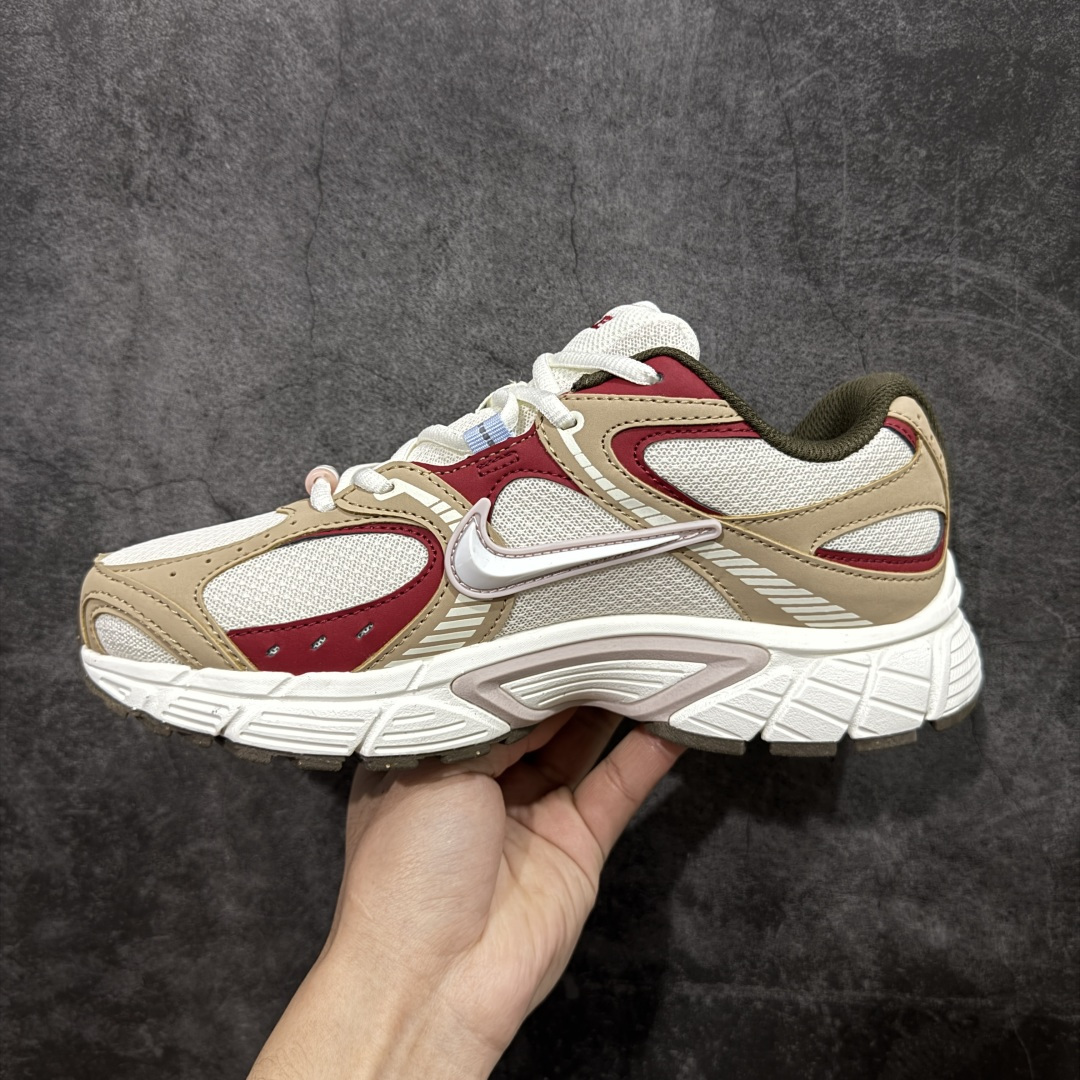 图片[2]-【公司级】NK V5 RNR 舒适百搭跑步鞋 马年限定 融合了复古与现代设计元素，轻量化设计，鞋面采用透气网眼材料，搭配轻质泡沫中底，缓震舒适，适合日常通勤或轻量级徒步，可以满足日常穿搭的同时，还兼容户外徒步功能 货号：IQ1151-001 尺码：36-45-选品中心