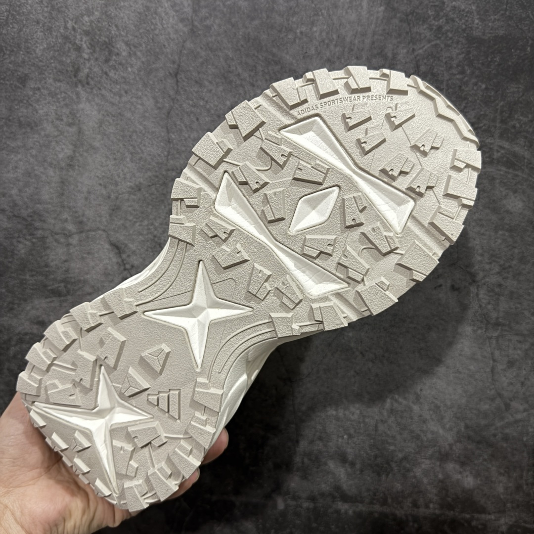 图片[9]-【升级版】Adidas XLG Storm Edge 阿迪复古透气休闲老爹鞋 马年限定白红 区别先行版 细节品质均有升级 鞋面由三明治网布制成 提供卓越的空气流通性能 中底使用品牌独有的Bounce缓震技术 帮助减少地面对关节的冲击力 提升整体的舒适性 鞋子的设计风格简约大气 同时兼顾功能性和美感 适用于各种场景 货号：KI1855  尺码：36 36.5 37 38 38.5 39 40 40.5 41 42 42.5 43 44 44.5 45-选品中心