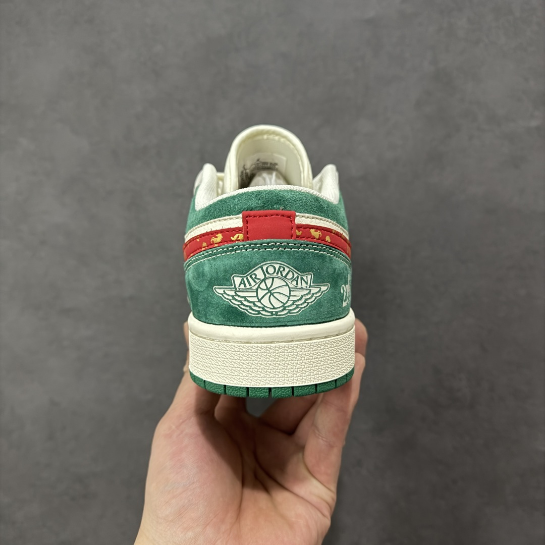 图片[4]-【定制版】Air Jordan 1 Low AJ1 乔1 马年限定2026高端定制 低帮复古篮球鞋  #定制皮料 原厂3D打印 定制鞋盒 原楦原纸板 纯正空军版型 内置全掌气垫 货号：LX1988-823  尺码：36 36.5 37.5 38 38.5 39 40 40.5 41 42 42.5 43 44 44.5 45-选品中心
