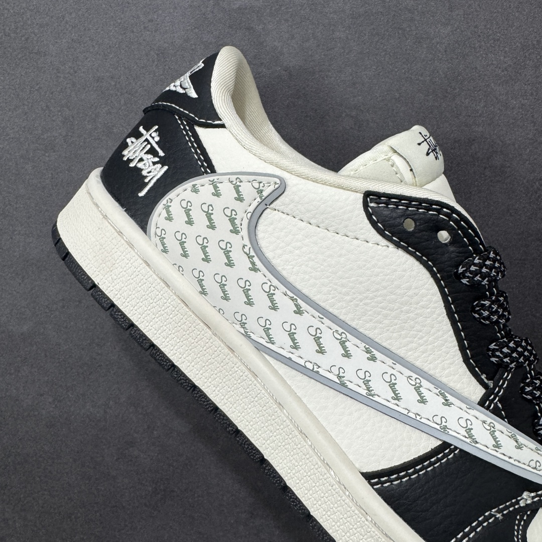 图片[6]-【定制版】Travis Scott x Fragment Design x Jordan Air Jordan 1 Low OG SP “斯图西联名——黑夜之影” 多方联名合作融合了Travis Scott 独特的音乐风格，藤原浩个性的设计风格以及Jordan品牌的经典元素 使其成为一双具有独特身份和价值的鞋子 清新而立体的外观加上联名标识更突出了其独特身份 这种配色方案显示出活力和时尚感 在视觉上引人注目 鞋身的质感和细腻的细节处理使其显得高端而格调十足 这款“倒钩”联名是设计与创意完美结合 融合多方的个性风格是一款备受瞩目的潮流鞋款 低帮休闲板鞋 定制鞋盒 大厂纯原品质出货 超高清洁度 皮料切割干净无任何毛边 细节完美 货号：HH7518-087 尺码：36 36.5 37.5 38 38.5 39 40 40.5 41 42 42.5 43 44 44.5 45-选品中心