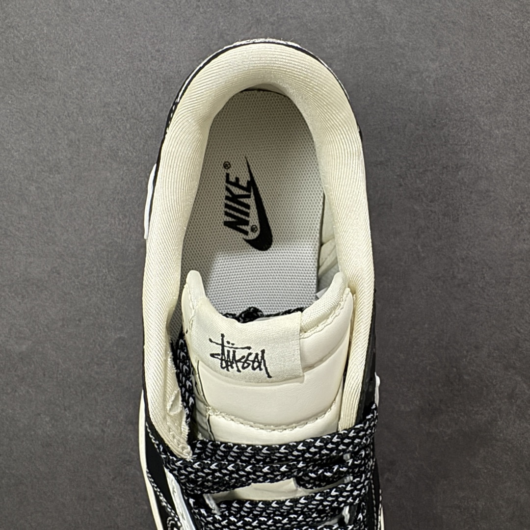 图片[7]-【定制版】Travis Scott x Fragment Design x Jordan Air Jordan 1 Low OG SP “斯图西联名——黑夜之影” 多方联名合作融合了Travis Scott 独特的音乐风格，藤原浩个性的设计风格以及Jordan品牌的经典元素 使其成为一双具有独特身份和价值的鞋子 清新而立体的外观加上联名标识更突出了其独特身份 这种配色方案显示出活力和时尚感 在视觉上引人注目 鞋身的质感和细腻的细节处理使其显得高端而格调十足 这款“倒钩”联名是设计与创意完美结合 融合多方的个性风格是一款备受瞩目的潮流鞋款 低帮休闲板鞋 定制鞋盒 大厂纯原品质出货 超高清洁度 皮料切割干净无任何毛边 细节完美 货号：HH7518-087 尺码：36 36.5 37.5 38 38.5 39 40 40.5 41 42 42.5 43 44 44.5 45-选品中心