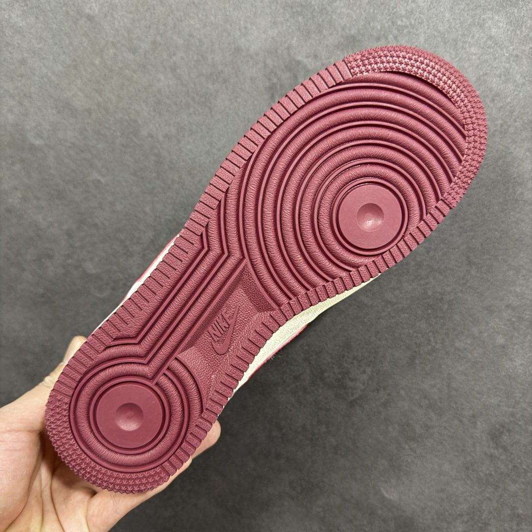 图片[9]-【定制版】Nike Air Force 1\’07 Low NK联名 空军一号低帮休闲板鞋  #原楦头原纸板 高端定制鞋盒 原厂鞋底 超高清洁度 细节完美 货号：SM6668-126  尺码：36 36.5 37.5 38 38.5 39 40 40.5 41 42 42.5 43 44 44.5 45-选品中心