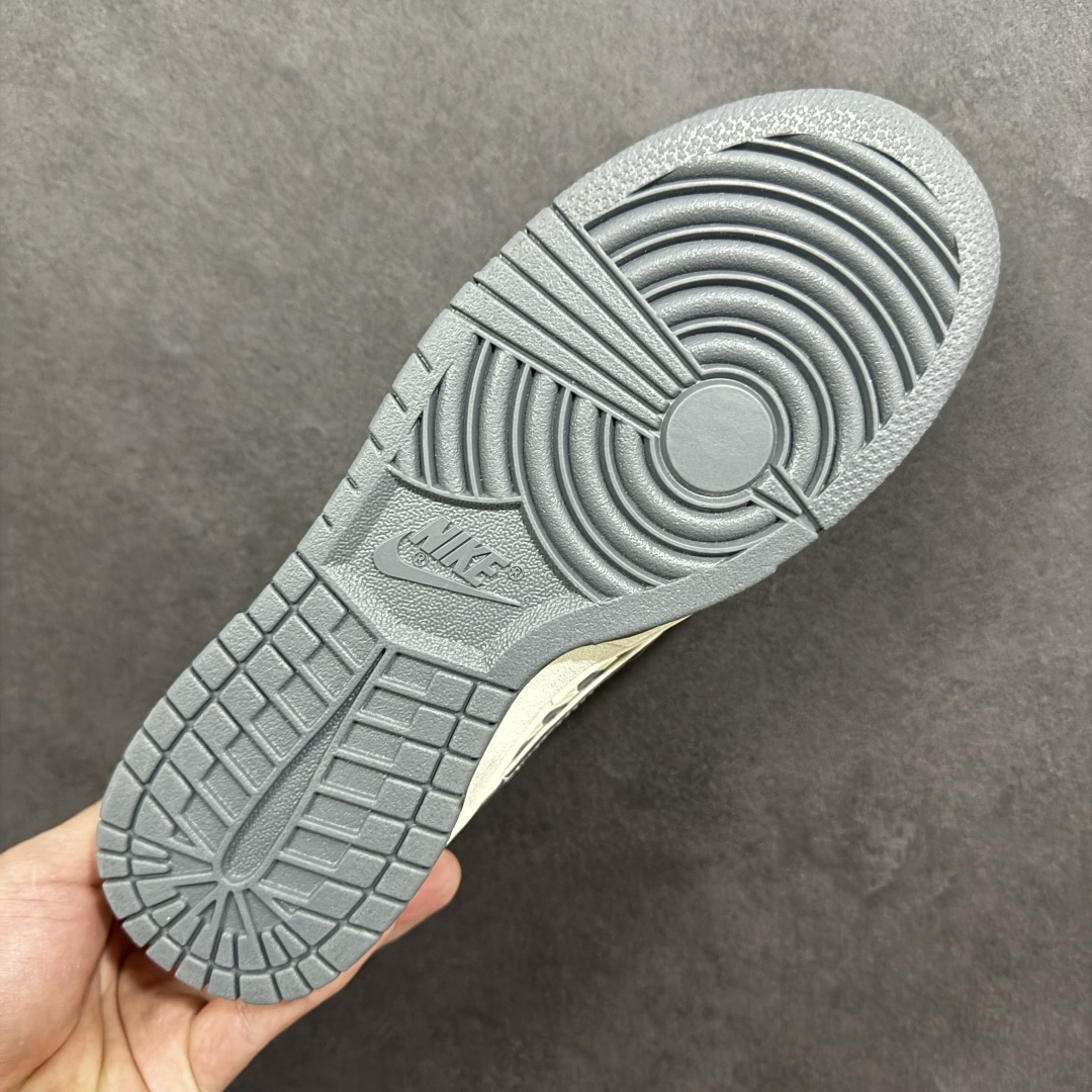 图片[9]-【定制版】Nike SB Dunk Low 暴力熊联名 白灰双钩 高端定制 低帮休闲板鞋 #定制鞋盒 大厂纯原品质出货 超高清洁度 皮料切割干净无任何毛边 细节完美 货号：TX1688-006 尺码：36 36.5 37.5 38 38.5 39 40 40.5 41 42 42.5 43 44 44.5 45-选品中心