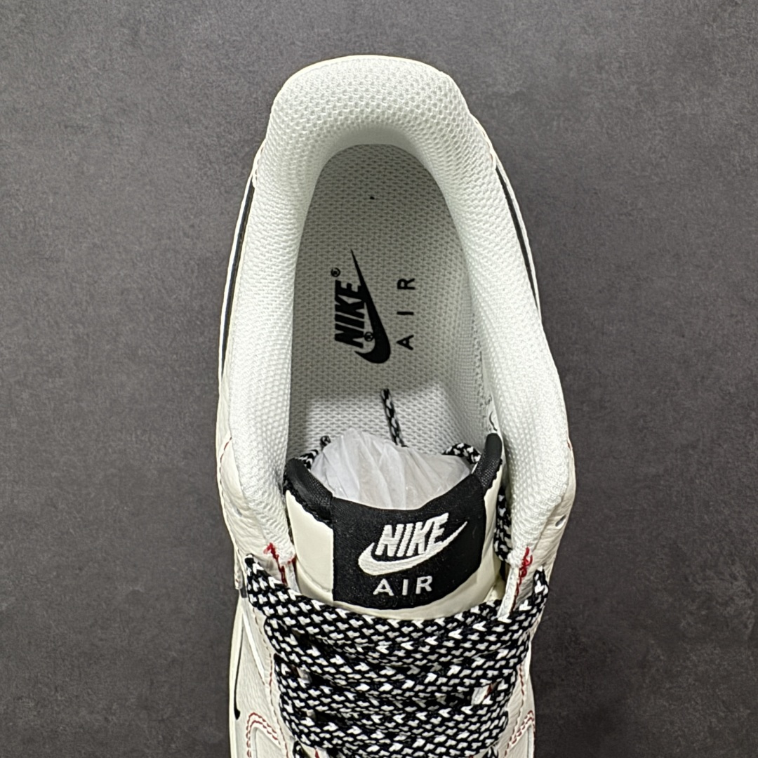 图片[7]-【定制版】Supreme联名黑白潮搭 AIR FORCE 1 这款Supreme联名款，以米白为主调，黑色双勾与大底形成利落撞色，搭配标志性Supreme红标，街头属性拉满。头层皮革鞋面质感细腻，Air气垫科技保证缓震脚感，简约黑白配色适配各种穿搭，无论是日常通勤还是滑板出街，都能让你轻松成为街头焦点。 货号：MM3399-820 尺码：36 36.5 37.5 38 38.5 39 40 40.5 41 42 42.5 43 44 44.5 45-选品中心