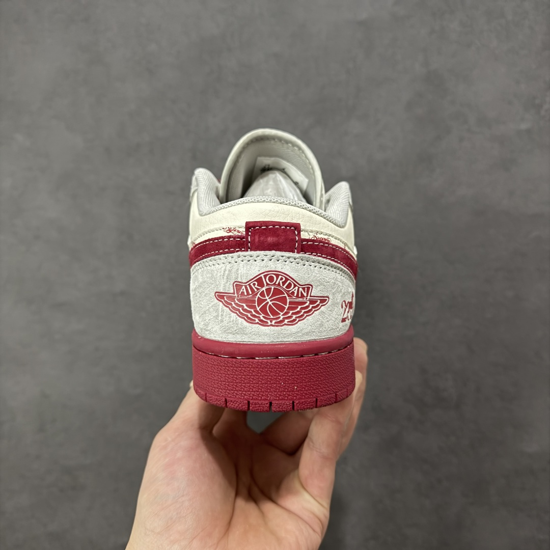 图片[4]-【定制版】Air Jordan 1 Low AJ1 乔1 马年限定2026高端定制 低帮复古篮球鞋  #定制皮料 原厂3D打印 定制鞋盒 原楦原纸板 纯正空军版型 内置全掌气垫 货号：JP2026-122  尺码：36 36.5 37.5 38 38.5 39 40 40.5 41 42 42.5 43 44 44.5 45-选品中心