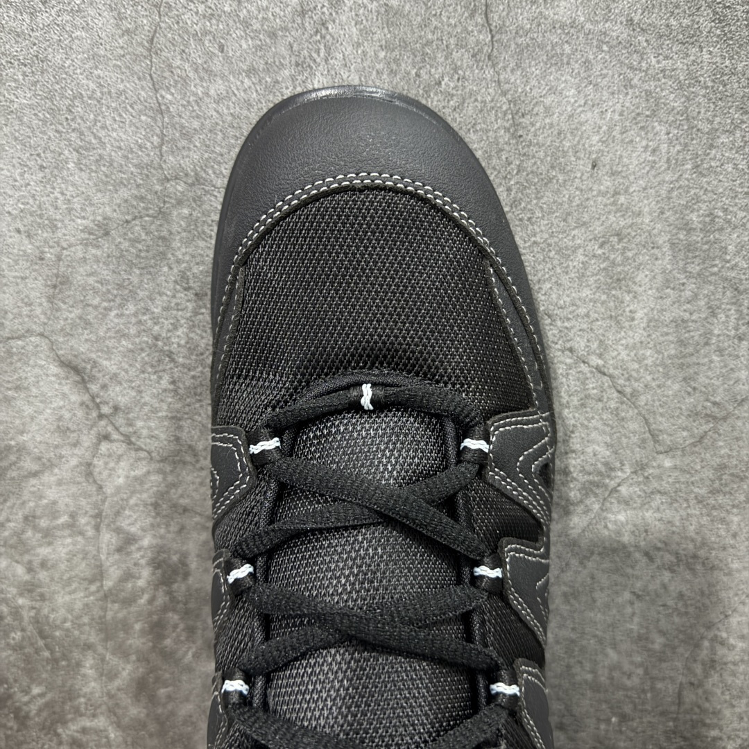 图片[5]-【公司级】ECCO Biom 2025款 爱步 健步 低帮 黑色 圆通系带户外运动登山鞋徒步鞋 经典和现代工艺品质融合 精选小牛皮面料 百搭休闲老爹鞋 舒适性相当不错 版型楦型非常到位上脚 专柜热销款 独有鞋型设计 特有Logo车边 特别有型 北欧风格 舒适 休闲保暖 超弹性 耐磨 减震 按摩大底(PU+TPU 组合） 尺码：39-45 编码：XYB330340-选品中心