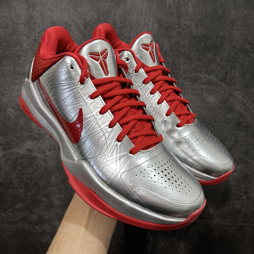 【S2版本】Caitlin Clark x NK Kobe 5 Protro S2纯原生产线出品 科比五代克拉克联名银红 #Zoom Turbo气垫➕后掌EVA缓震 实战配置直接拉满 #原楦纸板开发 鞋身流线型、后跟塑形,区分土肥圆 #原档数据3D打印 鞋面细节匹配原版 #全身鞋材卡料色独家定制 唯一正确喷漆SWOOSH #NK专利Flyknit飞线科技,给予鞋身足够抗扭矩力 #真实底模最大48.5 实战利器 专供海外市场 货号:IV2712-001 尺码:40 40.5 41 42 42.5 43 44 44.5 45 46 47.5 48.5(脚宽、脚胖 建议买大半码)-选品中心