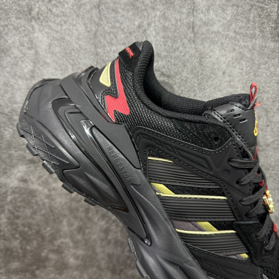 图片[7]-【升级版】Adidas XLG Storm Edge 阿迪复古透气休闲老爹鞋 马年限定黑红 区别先行版 细节品质均有升级 鞋面由三明治网布制成 提供卓越的空气流通性能 中底使用品牌独有的Bounce缓震技术 帮助减少地面对关节的冲击力 提升整体的舒适性 鞋子的设计风格简约大气 同时兼顾功能性和美感 适用于各种场景 货号：KI1856  尺码：36 36.5 37 38 38.5 39 40 40.5 41 42 42.5 43 44 44.5 45-选品中心