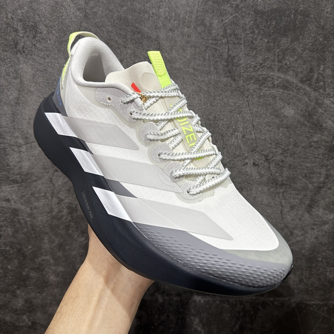 图片[3]-【TD版本】adidas Adizero Evo SL ATR 舒适百搭耐磨透气 低帮 马拉松训练竞速跑步鞋 男女款 Adizero Evo SL ATR跑步鞋是阿迪达斯推出的一款备受瞩目的户外超轻跑鞋。这款鞋以其超轻量化设计脱颖而出，成为跑者的理想选择，尤其适合竞速训练和日常训练。搭载了Lightstrike Pro技术的中底纤维泡棉，这一技术通过采用更轻盈、更富弹性的泡棉材质，为跑者提供了出色的缓震和回弹效果，让每一步都充满力量且轻松顺畅。无论是在长距离的慢跑还是高强度的冲刺跑中，都能感受到明显的缓震效果。外底采用Continental马牌橡胶，搭配1.5毫米鞋钉，结合独特的纹路设计，可在湿滑、泥泞等多种户外地形上提供可靠的抓地力，确保跑步安全稳定。Adizero Evo SL ATR的鞋面采用格子布梭织网眼布，兼具透气性和耐用性，能快速排出鞋内湿气，保持脚部干爽。同时，鞋头部位增加防泼水处理，可抵御轻度雨水或潮湿环境。鞋底的设计注重了耐磨性和抓地力的平衡。厚实的马牌橡胶大底不仅提供了稳定的支撑，还确保了在各种地面上的出色抓地效果。Adizero Evo SL ATR适合各种训练和日常穿着。无论是有氧慢跑、节奏跑还是速度训练，这款鞋都能提供令人满意的性能支撑。 货号：KK2718 尺码：36-45（36 36⅔ 37⅓ 38 38⅔ 39⅓ 40 40⅔ 41⅓ 42 42⅔ 43⅓ 44 44⅔ 45⅓）-选品中心