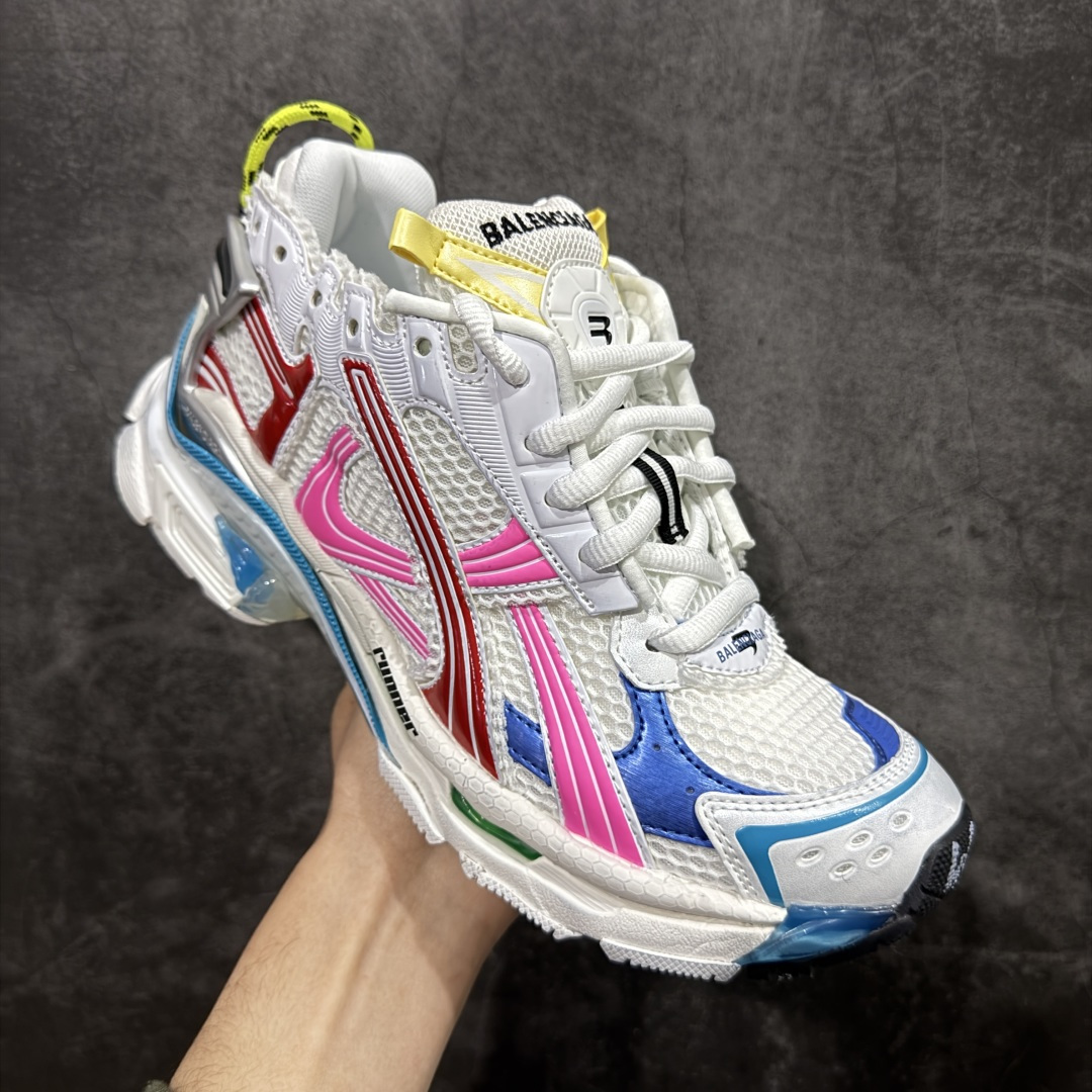图片[3]-【G5纯原版】巴黎世家BALENCIAGA Runner Sneaker7.5代慢跑系列 复古野跑潮流姥爹风百搭休闲运动慢跑鞋 破坏风 复古老爹鞋 通过溢胶、做旧、缝线等细节，展示了设计师 Demna 的运动鞋风格，用一双「旧鞋」传递复古感，后侧板、翘起的鞋头，则展示了 Demna 在结构上的未来构想； 不含皮运动鞋，网布材质，磨损效果，鞋头边缘印有尺码，背面浮印尺码，外侧印有跑者徽标，鞋舌刺绣Balenciaga品牌标识，鞋跟背面Balenciaga品牌标识，材质采用70%聚氨酯、30%聚酯纤维。原版一致配件防尘袋及附送鞋带# 尺码：35-46-选品中心