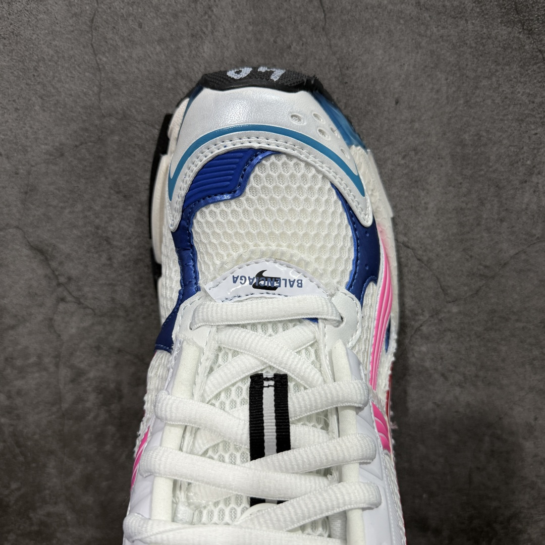 图片[5]-【G5纯原版】巴黎世家BALENCIAGA Runner Sneaker7.5代慢跑系列 复古野跑潮流姥爹风百搭休闲运动慢跑鞋 破坏风 复古老爹鞋 通过溢胶、做旧、缝线等细节，展示了设计师 Demna 的运动鞋风格，用一双「旧鞋」传递复古感，后侧板、翘起的鞋头，则展示了 Demna 在结构上的未来构想； 不含皮运动鞋，网布材质，磨损效果，鞋头边缘印有尺码，背面浮印尺码，外侧印有跑者徽标，鞋舌刺绣Balenciaga品牌标识，鞋跟背面Balenciaga品牌标识，材质采用70%聚氨酯、30%聚酯纤维。原版一致配件防尘袋及附送鞋带# 尺码：35-46-选品中心