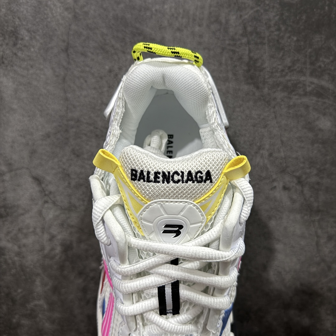 图片[8]-【G5纯原版】巴黎世家BALENCIAGA Runner Sneaker7.5代慢跑系列 复古野跑潮流姥爹风百搭休闲运动慢跑鞋 破坏风 复古老爹鞋 通过溢胶、做旧、缝线等细节，展示了设计师 Demna 的运动鞋风格，用一双「旧鞋」传递复古感，后侧板、翘起的鞋头，则展示了 Demna 在结构上的未来构想； 不含皮运动鞋，网布材质，磨损效果，鞋头边缘印有尺码，背面浮印尺码，外侧印有跑者徽标，鞋舌刺绣Balenciaga品牌标识，鞋跟背面Balenciaga品牌标识，材质采用70%聚氨酯、30%聚酯纤维。原版一致配件防尘袋及附送鞋带# 尺码：35-46-选品中心