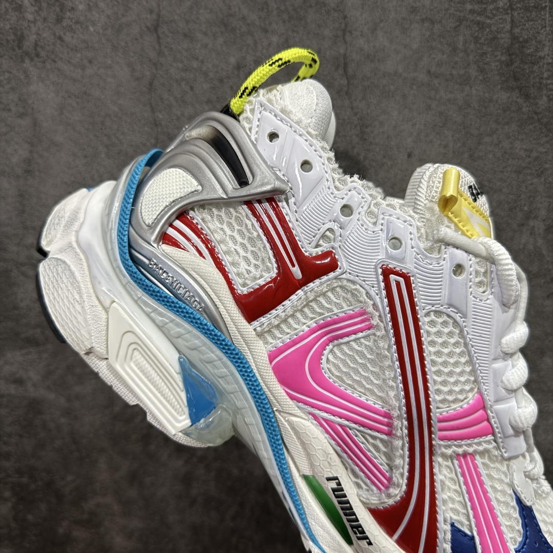 图片[7]-【G5纯原版】巴黎世家BALENCIAGA Runner Sneaker7.5代慢跑系列 复古野跑潮流姥爹风百搭休闲运动慢跑鞋 破坏风 复古老爹鞋 通过溢胶、做旧、缝线等细节，展示了设计师 Demna 的运动鞋风格，用一双「旧鞋」传递复古感，后侧板、翘起的鞋头，则展示了 Demna 在结构上的未来构想； 不含皮运动鞋，网布材质，磨损效果，鞋头边缘印有尺码，背面浮印尺码，外侧印有跑者徽标，鞋舌刺绣Balenciaga品牌标识，鞋跟背面Balenciaga品牌标识，材质采用70%聚氨酯、30%聚酯纤维。原版一致配件防尘袋及附送鞋带# 尺码：35-46-选品中心
