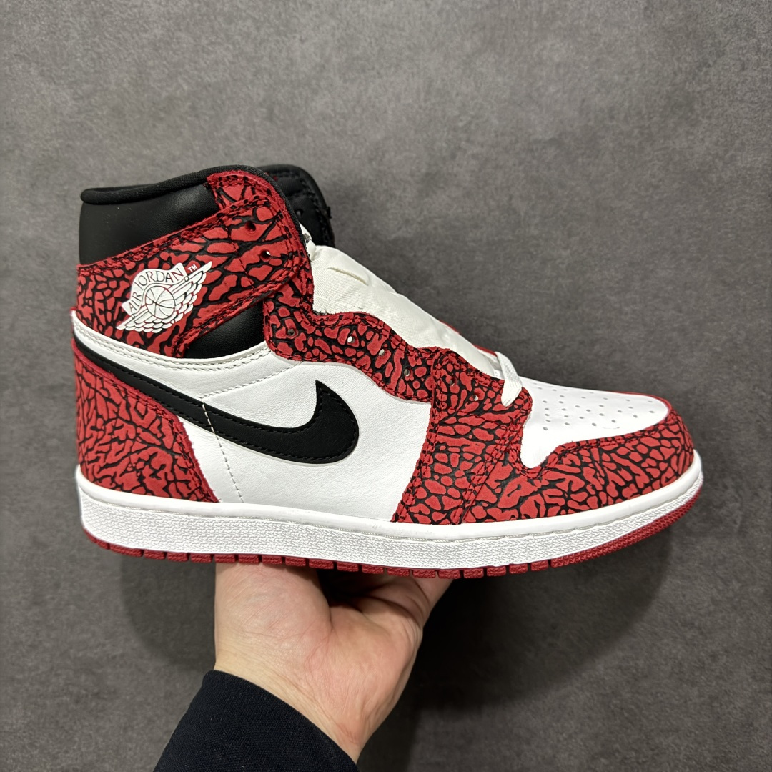 【GQ福利】纯原特价 进口头层纯原AJ1高邦 行业天花板 Top级存在 各外贸平台 完美版型 1:1复刻后腰 对比 年终奖励自留的最佳选品 货号:DZ5485-061 尺码:40-47.5-选品中心