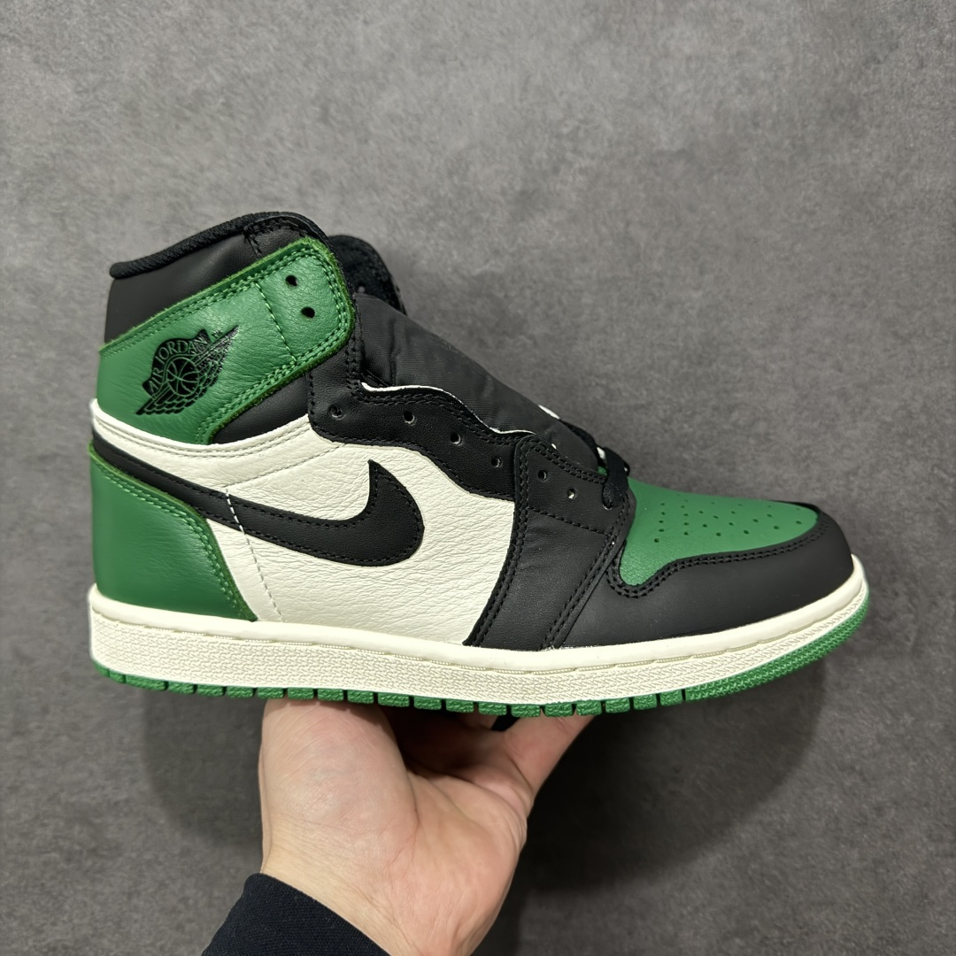 【GQ福利】纯原特价 进口头层纯原AJ1高邦 行业天花板 Top级存在 各外贸平台 完美版型 1:1复刻后腰 对比 年终奖励自留的最佳选品 货号:555088-302 尺码:36-45-选品中心