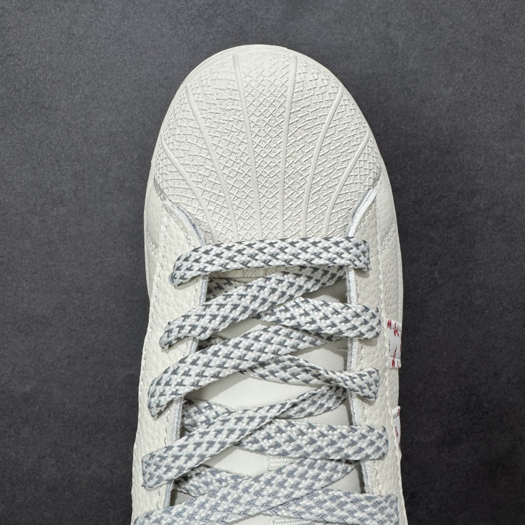 图片[8]-【定制版】AD Originals Superstar 马年限定 贝壳头板鞋 采用全新头层拼接皮革材质 后跟采用特色3D立体印字 渠道正品订单 诠释市场最高工艺水平 全鞋进口头层皮料打造。区别市面普通真标版本，进出专柜无压力 货号：LX0918 尺码：36 36.5 37.5 38 38.5 39 40 40.5 41 42 42.5 43 44 44.5 45-选品中心