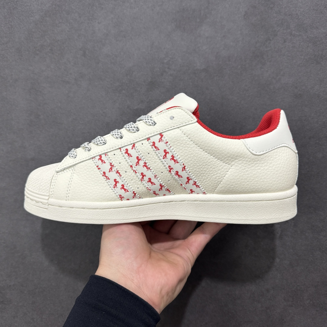 图片[2]-【定制版】AD Originals Superstar 马年限定 贝壳头板鞋 采用全新头层拼接皮革材质 后跟采用特色3D立体印字 渠道正品订单 诠释市场最高工艺水平 全鞋进口头层皮料打造。区别市面普通真标版本，进出专柜无压力 货号：LX0918 尺码：36 36.5 37.5 38 38.5 39 40 40.5 41 42 42.5 43 44 44.5 45-选品中心