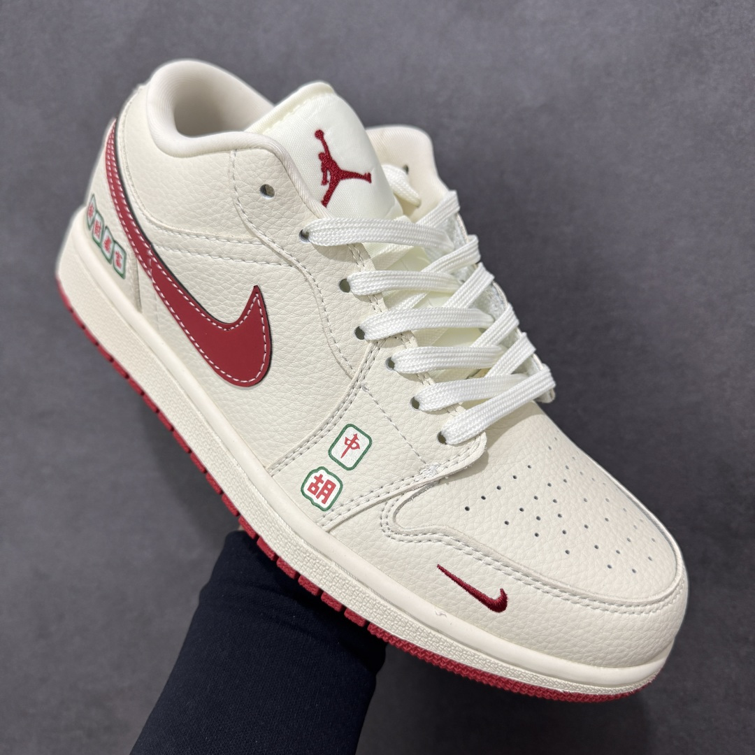 图片[3]-【定制版】Air Jordan 1 Low AJ1 乔1马年限定 步步生金 高端定制 低帮复古篮球鞋 QJ1988-011  #定制鞋盒 大厂纯原品质出货 超高清洁度 皮料切割干净无任何毛边 细节完美  尺码：36 36.5 37.5 38 38.5 39 40 40.5 41 42 42.5 43 44 44.5 45-选品中心