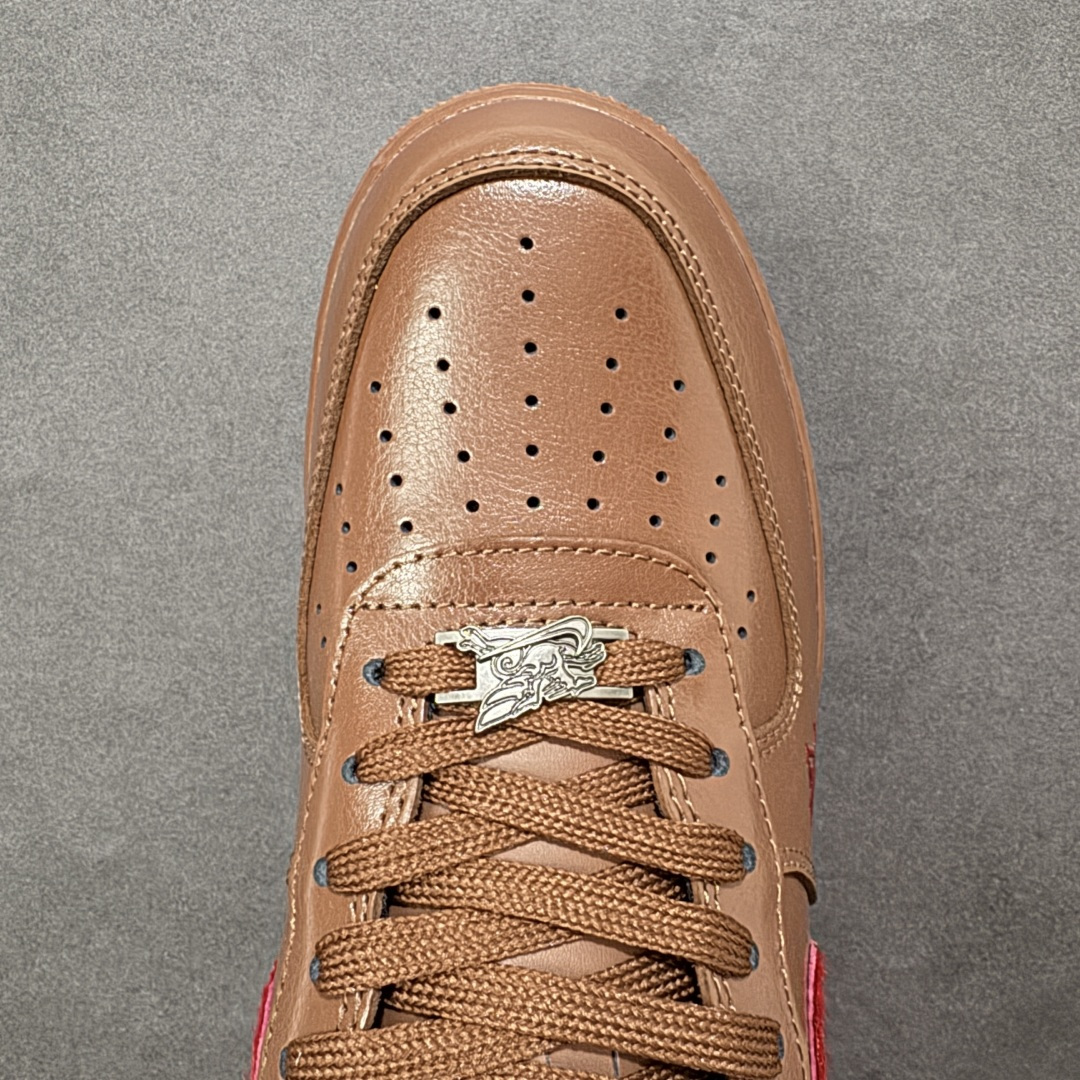 图片[8]-【定制版】NIke Air Force 1 \’07 Low “马年联名–栗红檀棕” 空军一号低帮 运动鞋 休闲鞋 折边针车 工艺难度大 原楦头原纸板 高端定制鞋盒 原厂鞋底 超高清洁度 细节完美 货号：XY9025-002 尺码：36 36.5 37.5 38 38.5 39 40 40.5 41 42 42.5 43 44 44.5 45-选品中心