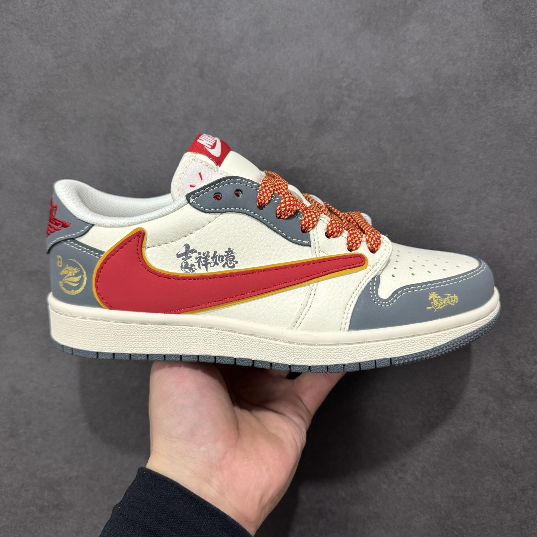 【定制版】Air Jordan 1 Low AJ1 乔1马年限定 马年祥运 高端定制 低帮复古篮球鞋 JJ2508-104 #定制鞋盒 大厂纯原品质出货 超高清洁度 皮料切割干净无任何毛边 细节完美 尺码:36 36.5 37.5 38 38.5 39 40 40.5 41 42 42.5 43 44 44.5 45-选品中心
