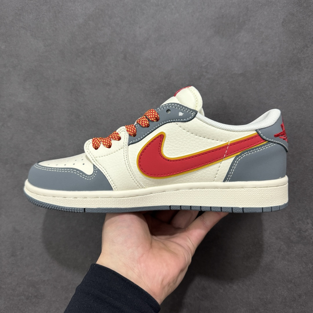 图片[2]-【定制版】Air Jordan 1 Low AJ1 乔1马年限定 马年祥运 高端定制 低帮复古篮球鞋 JJ2508-104  #定制鞋盒 大厂纯原品质出货 超高清洁度 皮料切割干净无任何毛边 细节完美  尺码：36 36.5 37.5 38 38.5 39 40 40.5 41 42 42.5 43 44 44.5 45-选品中心