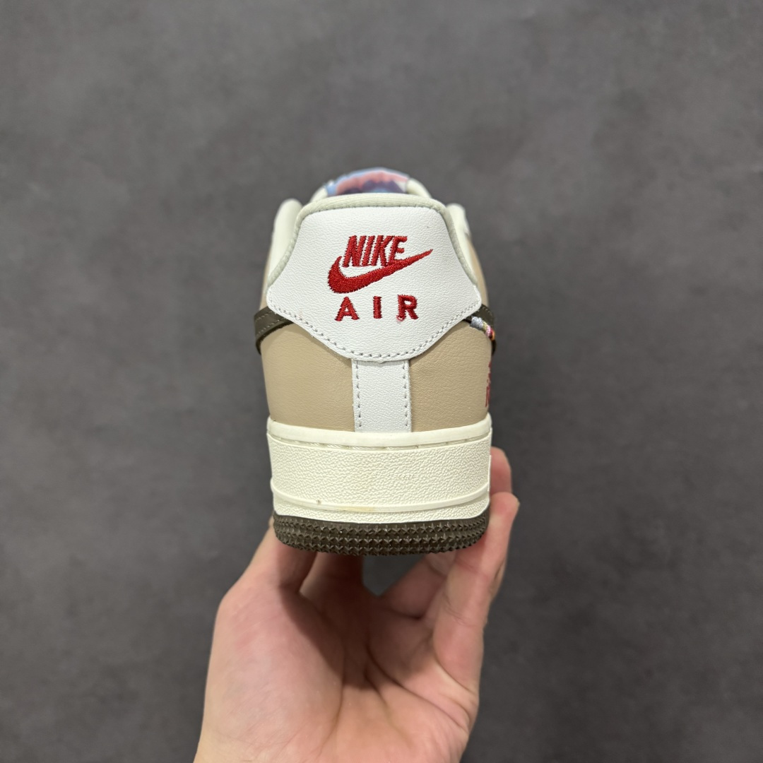 图片[4]-【定制版】Nike Air Force 1\’07 Low 马年限定 卡其绿 空军一号低帮休闲板鞋 DF0188-135  #原楦头原纸板 高端定制鞋盒 原厂鞋底 超高清洁度 细节完美  尺码：36 36.5 37.5 38 38.5 39 40 40.5 41 42 42.5 43 44 44.5 45-选品中心