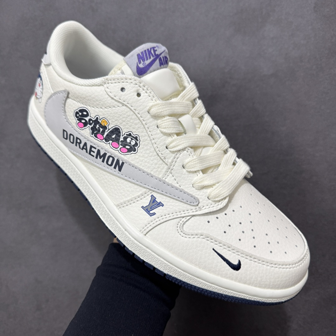 图片[3]-【定制版】Travis Scott x Jordan 1 Low 高端定制 乔丹倒勾低帮休闲板鞋 大厂纯原品质出货 纯正版型 定制鞋盒 皮料切割干净无任何毛边 细节完美 超高清洁度 货号：DZ2688-004 尺码：36 36.5 37.5 38 38.5 39 40 40.5 41 42 42.5 43 44 44.5 45-选品中心