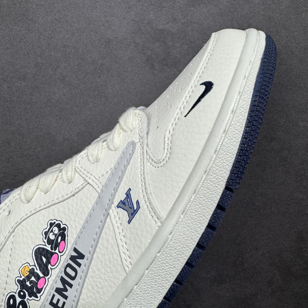 图片[5]-【定制版】Travis Scott x Jordan 1 Low 高端定制 乔丹倒勾低帮休闲板鞋 大厂纯原品质出货 纯正版型 定制鞋盒 皮料切割干净无任何毛边 细节完美 超高清洁度 货号：DZ2688-004 尺码：36 36.5 37.5 38 38.5 39 40 40.5 41 42 42.5 43 44 44.5 45-选品中心