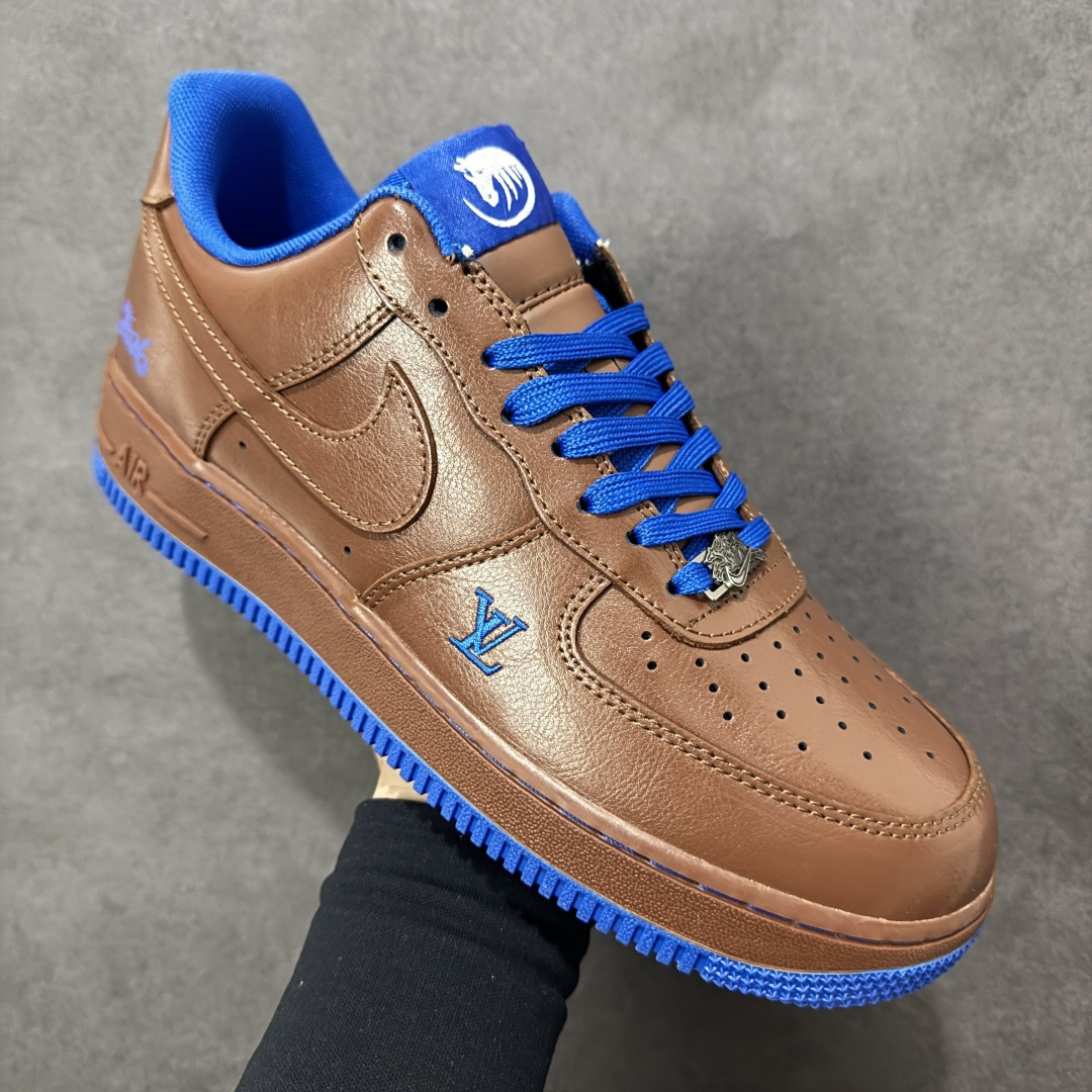图片[3]-【定制版】Nike Air Force 1\’07 Low 马年联名 檀棕碧蓝 空军一号低帮休闲板鞋 XY9025-007  #原楦头原纸板 高端定制鞋盒 原厂鞋底 超高清洁度 细节完美  尺码：36 36.5 37.5 38 38.5 39 40 40.5 41 42 42.5 43 44 44.5 45-选品中心