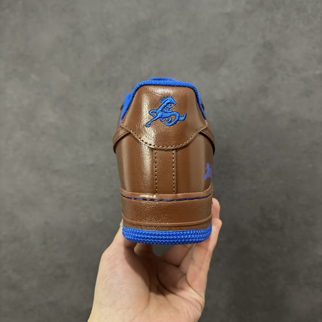 图片[4]-【定制版】Nike Air Force 1\’07 Low 马年联名 檀棕碧蓝 空军一号低帮休闲板鞋 XY9025-007  #原楦头原纸板 高端定制鞋盒 原厂鞋底 超高清洁度 细节完美  尺码：36 36.5 37.5 38 38.5 39 40 40.5 41 42 42.5 43 44 44.5 45-选品中心