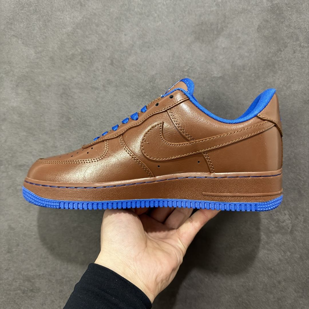 图片[2]-【定制版】Nike Air Force 1\’07 Low 马年联名 檀棕碧蓝 空军一号低帮休闲板鞋 XY9025-007  #原楦头原纸板 高端定制鞋盒 原厂鞋底 超高清洁度 细节完美  尺码：36 36.5 37.5 38 38.5 39 40 40.5 41 42 42.5 43 44 44.5 45-选品中心