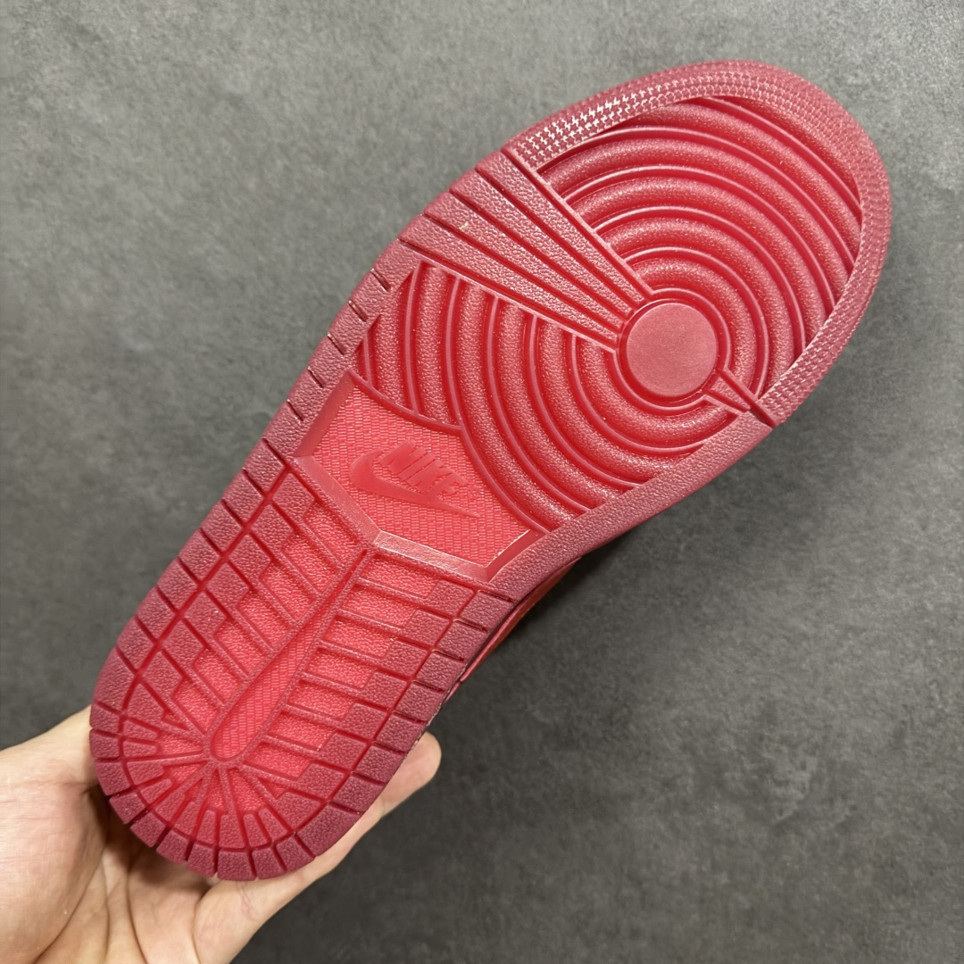 图片[9]-【K版纯原】Air Jordan AJ1 Low 低帮 IB7012-600 全新流水线出品 市场第二梯队最强版 全部原鞋开发 原楦原纸板开发 全鞋电脑针车 原厂内置全掌气垫 原盒内在原标 唯一Zp原版鞋带绑法 免检产品 全新2022版型 全头层皮料 完美零毛边处理 原厂配置全掌气垫 价格定位良心 新配色陆续出货 尺码：36-46-选品中心