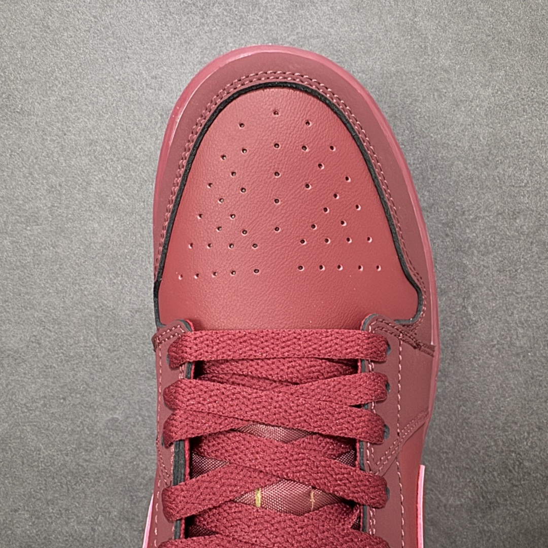 图片[8]-【K版纯原】Air Jordan AJ1 Low 低帮 IB7012-600 全新流水线出品 市场第二梯队最强版 全部原鞋开发 原楦原纸板开发 全鞋电脑针车 原厂内置全掌气垫 原盒内在原标 唯一Zp原版鞋带绑法 免检产品 全新2022版型 全头层皮料 完美零毛边处理 原厂配置全掌气垫 价格定位良心 新配色陆续出货 尺码：36-46-选品中心