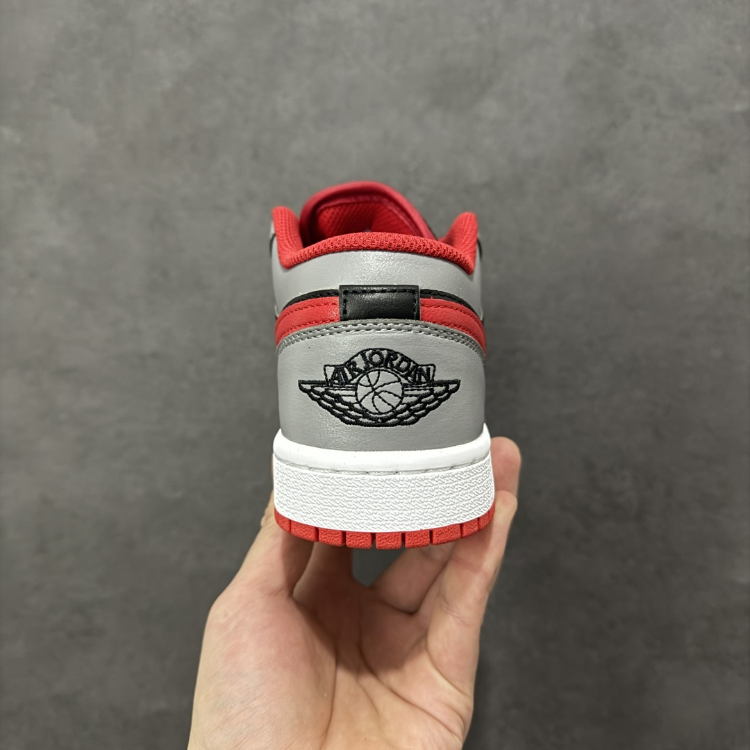 图片[4]-【H11版本】耐克Nike Air Jordan 1 AJ1经典复古经典低帮百搭文化篮球鞋 553558-060 公司级真标半码制#原档案原数据开发版型#采用荔枝纹头层皮革鞋面材质#原厂立体填充鞋舌海绵#中底注胶孔及缜密中底拉帮工艺#原数据开发模具大底 尺码：35.5 36 36.5 37.5 38 38.5 39 40 40.5 41 42 42.5 43 44 44.5 45 46 47.5 编码：H11B250260-选品中心