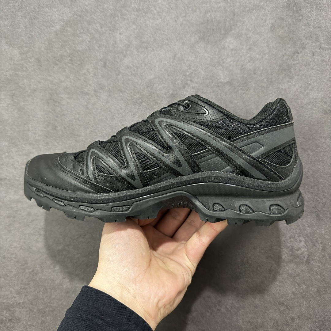 图片[2]-【莞产外贸版】Salomon XT-QUEST ADV 萨洛蒙情侣款户外机能鞋 477810 全新外贸大厂出品 细节品质大改进 独立私模 最大做到47码 全鞋采用为原厂一致材料打造 全新鞋型 相对市场版本 版型更正 全新玻璃冲刀 清洁度提升 同步原版左右鞋带孔的间距加大（市场版间距太小） 网面与鞋头材料校对一致无色差（市面版本有色差） 大底contagrip凹陷程度同步原版（市面版都有差别） 鞋舌两侧鞋帮脚踝处更加直挺（之前老版往中间踏） 鞋头处添加☯️太极标 所有细节多次修改校正 坚持同步原版无差别 毋庸置疑全市场最好的版本💪🏻终端优势供应 尺码：36 36.5 37.5 38 38.5 39 40 40.5 41 42 42.5 43 44 44.5 45 46 47-选品中心