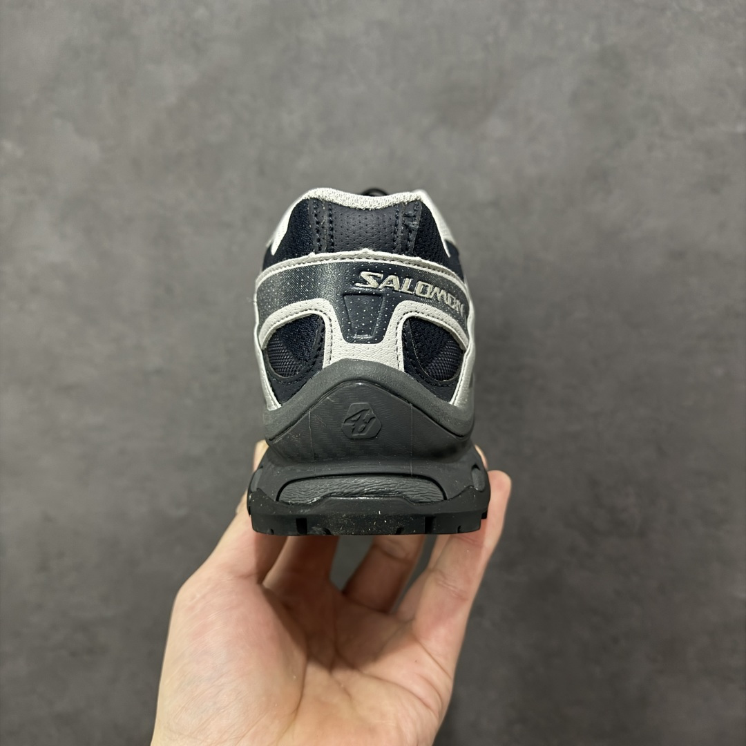 图片[4]-【莞产外贸版】Salomon XT-QUEST ADV 萨洛蒙情侣款户外机能鞋 477810 全新外贸大厂出品 细节品质大改进 独立私模 最大做到47码 全鞋采用为原厂一致材料打造 全新鞋型 相对市场版本 版型更正 全新玻璃冲刀 清洁度提升 同步原版左右鞋带孔的间距加大（市场版间距太小） 网面与鞋头材料校对一致无色差（市面版本有色差） 大底contagrip凹陷程度同步原版（市面版都有差别） 鞋舌两侧鞋帮脚踝处更加直挺（之前老版往中间踏） 鞋头处添加☯️太极标 所有细节多次修改校正 坚持同步原版无差别 毋庸置疑全市场最好的版本💪🏻终端优势供应 尺码：36 36.5 37.5 38 38.5 39 40 40.5 41 42 42.5 43 44 44.5 45 46 47-选品中心