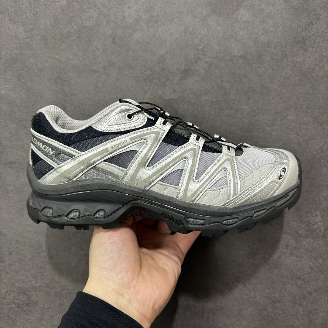 【莞产外贸版】Salomon XT-QUEST ADV 萨洛蒙情侣款户外机能鞋 477810 全新外贸大厂出品 细节品质大改进 独立私模 最大做到47码 全鞋采用为原厂一致材料打造 全新鞋型 相对市场版本 版型更正 全新玻璃冲刀 清洁度提升 同步原版左右鞋带孔的间距加大(市场版间距太小) 网面与鞋头材料校对一致无色差(市面版本有色差) 大底contagrip凹陷程度同步原版(市面版都有差别) 鞋舌两侧鞋帮脚踝处更加直挺(之前老版往中间踏) 鞋头处添加☯️太极标 所有细节多次修改校正 坚持同步原版无差别 毋庸置疑全市场最好的版本💪🏻终端优势供应 尺码:36 36.5 37.5 38 38.5 39 40 40.5 41 42 42.5 43 44 44.5 45 46 47-选品中心