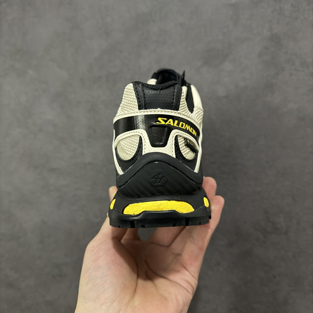 图片[4]-【莞产外贸版】Salomon XT-QUEST ADV 萨洛蒙情侣款户外机能鞋 477810 全新外贸大厂出品 细节品质大改进 独立私模 最大做到47码 全鞋采用为原厂一致材料打造 全新鞋型 相对市场版本 版型更正 全新玻璃冲刀 清洁度提升 同步原版左右鞋带孔的间距加大（市场版间距太小） 网面与鞋头材料校对一致无色差（市面版本有色差） 大底contagrip凹陷程度同步原版（市面版都有差别） 鞋舌两侧鞋帮脚踝处更加直挺（之前老版往中间踏） 鞋头处添加☯️太极标 所有细节多次修改校正 坚持同步原版无差别 毋庸置疑全市场最好的版本💪🏻终端优势供应 尺码：36 36.5 37.5 38 38.5 39 40 40.5 41 42 42.5 43 44 44.5 45 46 47-选品中心