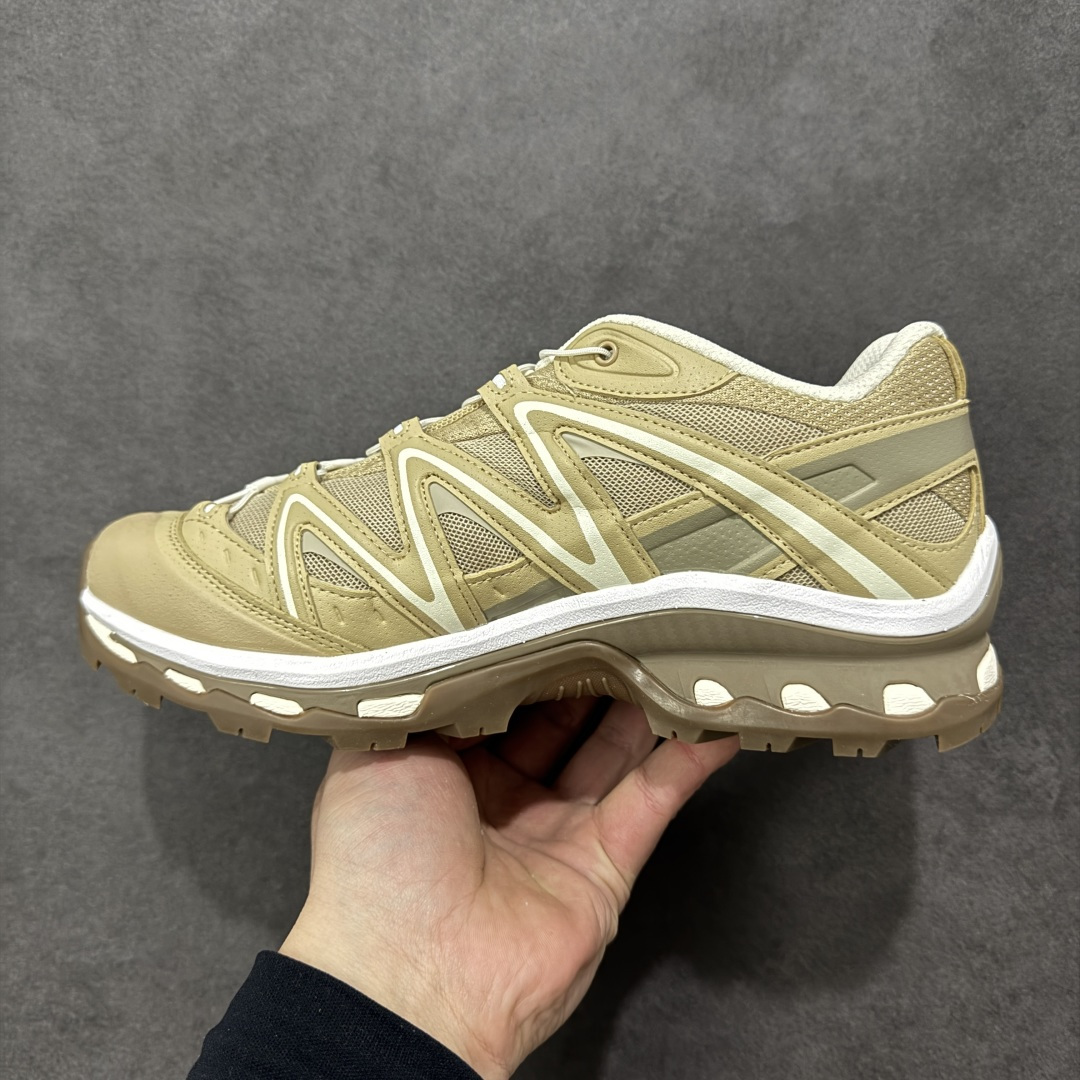 图片[2]-【莞产外贸版】Salomon XT-QUEST ADV 萨洛蒙情侣款户外机能鞋 477810 全新外贸大厂出品 细节品质大改进 独立私模 最大做到47码 全鞋采用为原厂一致材料打造 全新鞋型 相对市场版本 版型更正 全新玻璃冲刀 清洁度提升 同步原版左右鞋带孔的间距加大（市场版间距太小） 网面与鞋头材料校对一致无色差（市面版本有色差） 大底contagrip凹陷程度同步原版（市面版都有差别） 鞋舌两侧鞋帮脚踝处更加直挺（之前老版往中间踏） 鞋头处添加☯️太极标 所有细节多次修改校正 坚持同步原版无差别 毋庸置疑全市场最好的版本💪🏻终端优势供应 尺码：36 36.5 37.5 38 38.5 39 40 40.5 41 42 42.5 43 44 44.5 45 46 47-选品中心