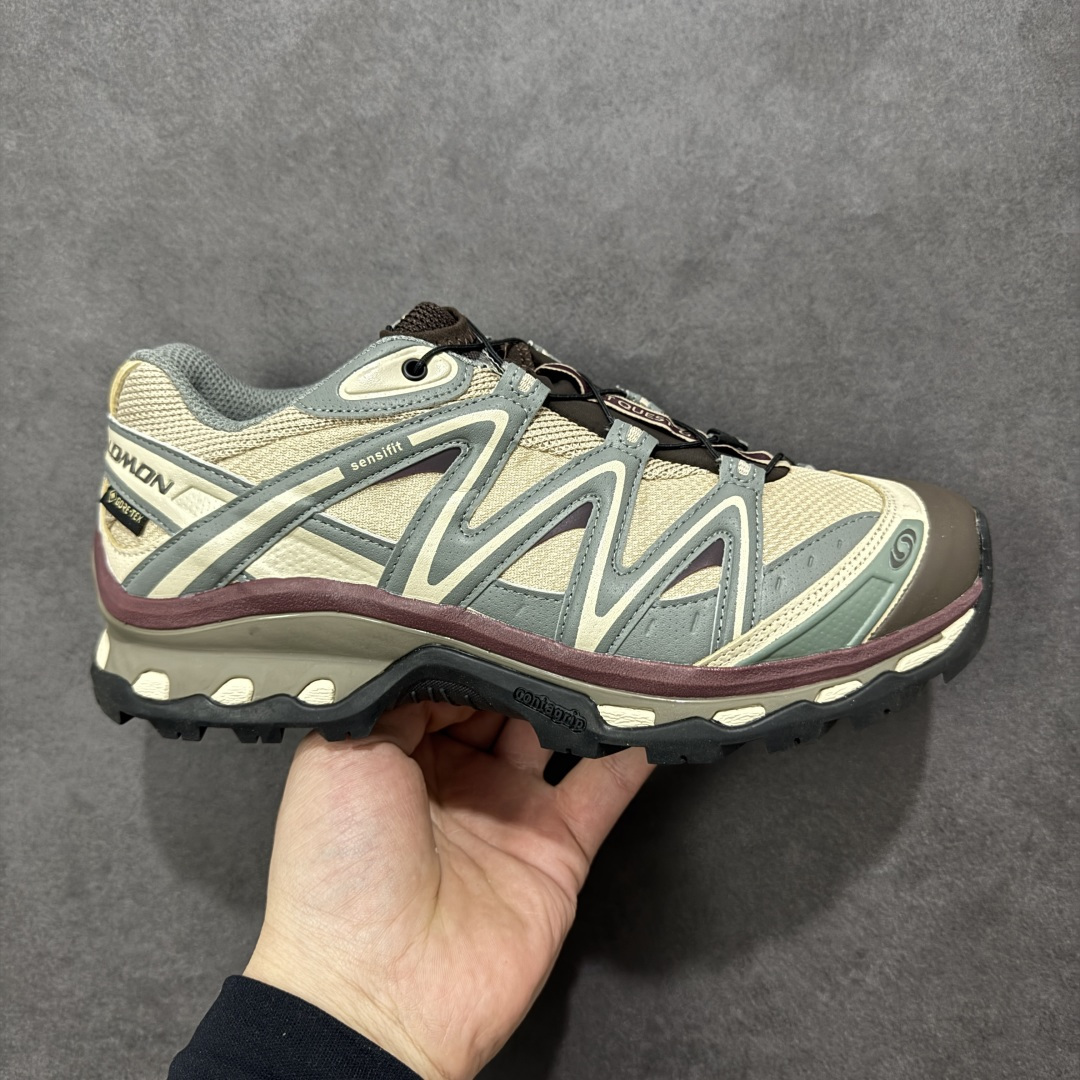 【莞产外贸版】Salomon XT-QUEST ADV 萨洛蒙情侣款户外机能鞋 477810 全新外贸大厂出品 细节品质大改进 独立私模 最大做到47码 全鞋采用为原厂一致材料打造 全新鞋型 相对市场版本 版型更正 全新玻璃冲刀 清洁度提升 同步原版左右鞋带孔的间距加大(市场版间距太小) 网面与鞋头材料校对一致无色差(市面版本有色差) 大底contagrip凹陷程度同步原版(市面版都有差别) 鞋舌两侧鞋帮脚踝处更加直挺(之前老版往中间踏) 鞋头处添加☯️太极标 所有细节多次修改校正 坚持同步原版无差别 毋庸置疑全市场最好的版本💪🏻终端优势供应 尺码:36 36.5 37.5 38 38.5 39 40 40.5 41 42 42.5 43 44 44.5 45 46 47-选品中心