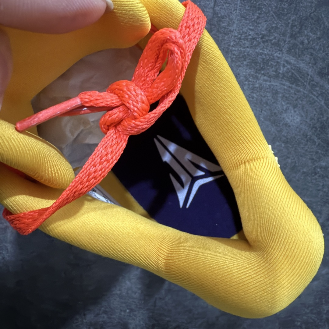 图片[8]-【Top纯原】NK Ja 3 Scratch EP 莫兰特三代柔软舒适防滑耐磨透气支撑轻便低帮篮球鞋 HF2794-700 全新版本重磅登场 历时半年全力打造 实战脚感完美 T1品质 完美版型细节做工 【顶配缓震】独家革新搭载 前掌5mm TURBO气垫 兼具贴地与缓震！（正品仅长方形小气垫）➕后掌大马蹄14mm厚 气垫 提高后掌缓震极限 （正品后掌无气垫） 【顶级抗扭】 搭载硬度65HC 发泡中底框架 ➕高强度中足抗扭片 革新升级 赛事级抗扭水平！独此一家 【顶级支撑】鞋身侧向包裹 双层补强层 200斤以上选手 也可驾驭（正品仅一层）对比市场货品偷工减料 不可同日而语！ 气垫气压上脚即可感受！鞋底止滑配方 无需磨合 原地起飞🛫 尺码：40-47.5-选品中心