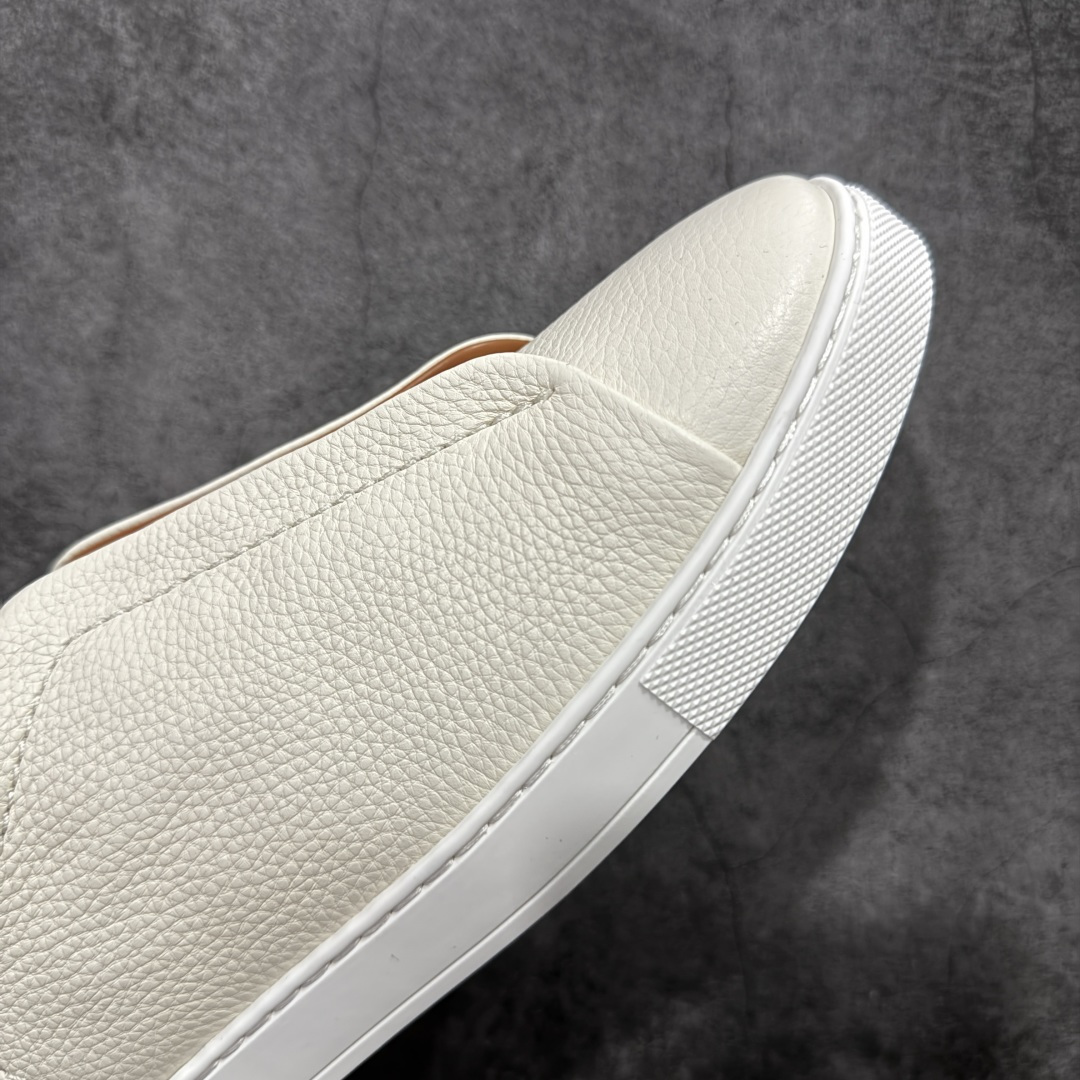 图片[6]-【佛山超A版】Zegna Triple Stitch 杰尼亚皮革 圆头平底 低帮低帮运动鞋 摔花纹牛皮制成，饰以丰富的工艺细节，如骆马红棕色皮革嵌饰和手绘饰边。此优雅材质令这款动感十足的运动鞋转变为精致的休闲单品。耐用的橡胶鞋底可探索城市街道提供所有需的支持。版型和产品细节：摔花纹牛皮面料，双色宽罗纹针织鞋带满足不同场合搭配不同风格，小牛皮内裡，鞋垫。内底、徽标压纹皮革中底，高弹力记忆鞋垫和超轻橡胶人字纹防滑鞋底，穿着舒服不凡。鞋底周圈加车大底边线。显得匠心十足。 尺码：39 40 41 42 43 44 45 46-选品中心