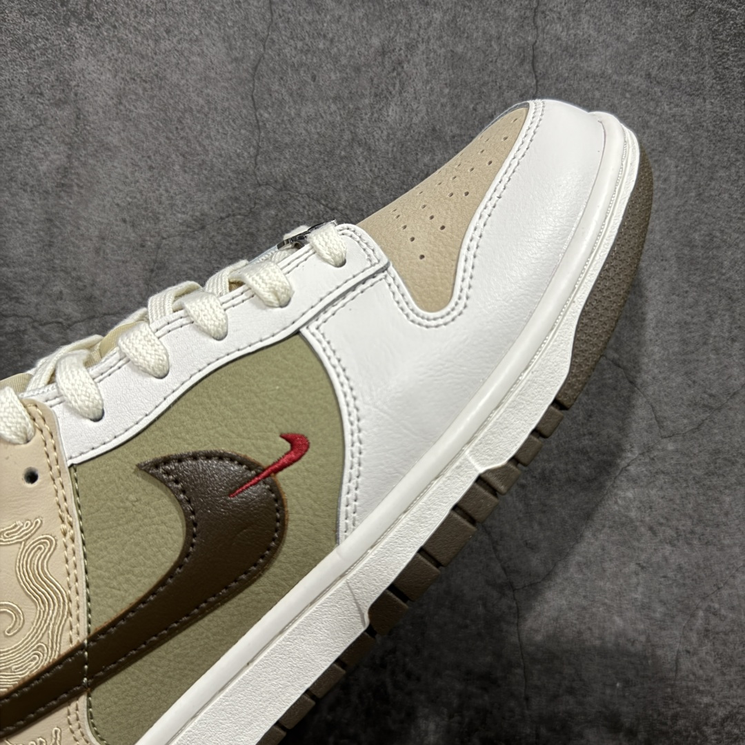 图片[6]-【CS升级版本】Nike SB Dunk Low“ 马年限定”周年高端定制 低帮休闲板鞋 大厂纯原品质 细节材料全新升级 质感更好 材料更加接近原版 超高清洁度 皮料切割干净无任何毛边 细节完美 货号：IQ1118-220 尺码： 36 36.5 37.5 38 38.5 39 40 40.5 41 42 42.5 43 44 44.5 45 46-选品中心